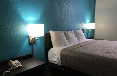 Melrose Park Hotel | FairBridge Inn Express Melrose Park