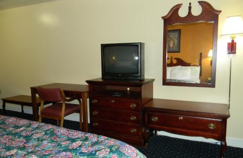 Roanoke Rapids Hotel | Fairfax Motel