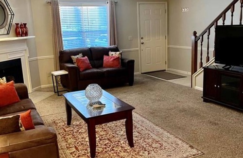 Tuscaloosa House | Fairfax Paradise