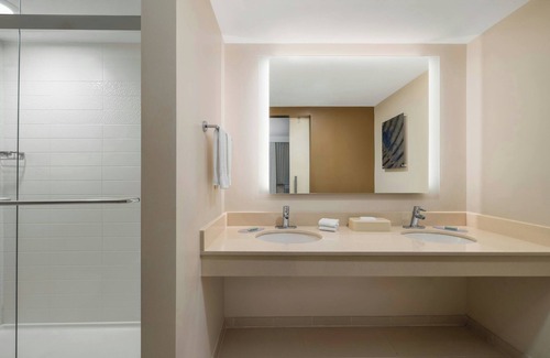 Herndon Hotel | Fairfield by Marriott Inn & Suites Herndon Reston