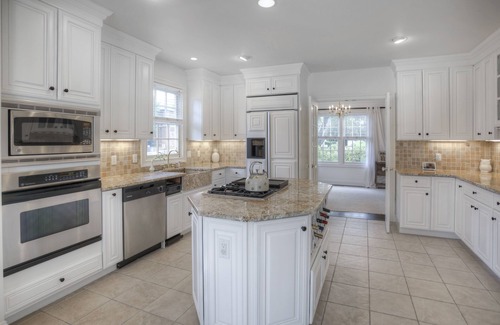 Fairfield House | Fairfield Historic Street. Private Heated Pool. Walk to Town Restaurants & Beach