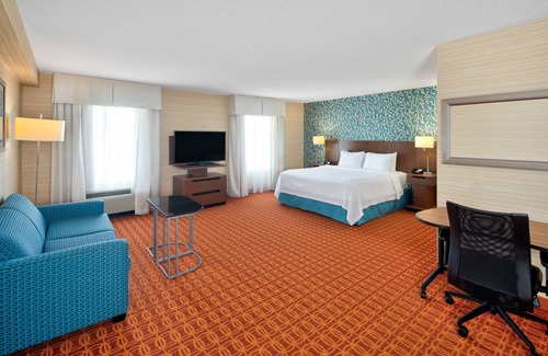 Northeast Mississauga Hotel | Fairfield Inn and Suites by Marriott Toronto Airport