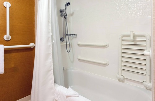 Bedford Park Hotel | Fairfield Inn and Suites by Marriott Chicago Midway Airport