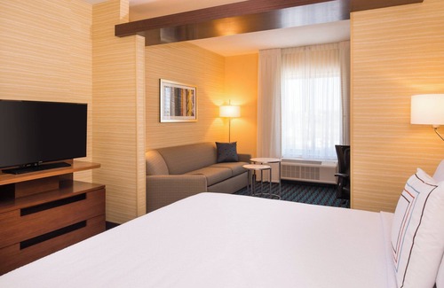 Stow Hotel | Fairfield Inn and Suites by Marriott Akron Stow