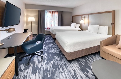 Steeles Industrial Hotel | Fairfield Inn and Suites by Marriott Toronto Brampton