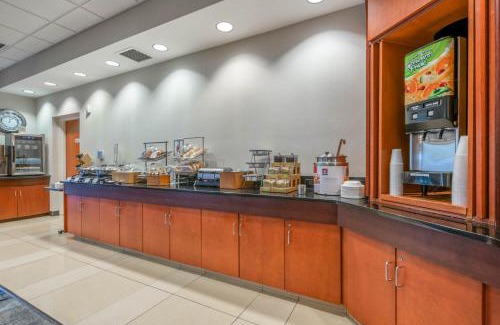 Holiday Hotel | Fairfield Inn and Suites Holiday Tarpon Springs