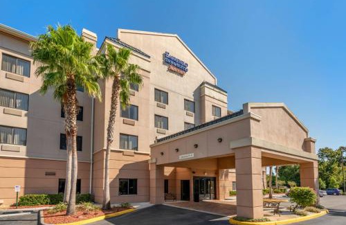 Holiday Hotel | Fairfield Inn and Suites Holiday Tarpon Springs