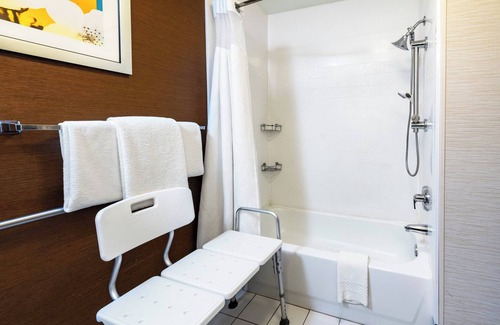 Battle Creek Hotel | Fairfield Inn by Marriott Battle Creek