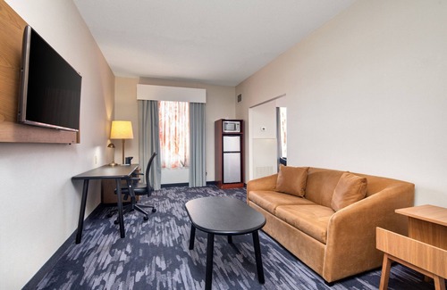 Clearview Hotel | Fairfield Inn by Marriott Toronto Oakville