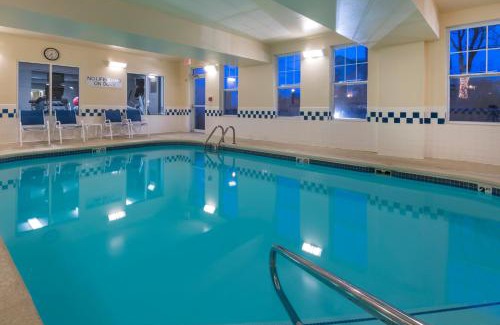Union Hill Hotel | Fairfield Inn Kansas City Downtown/Union Hill