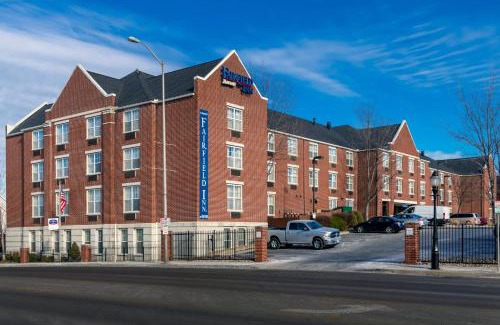 Union Hill Hotel | Fairfield Inn Kansas City Downtown/Union Hill