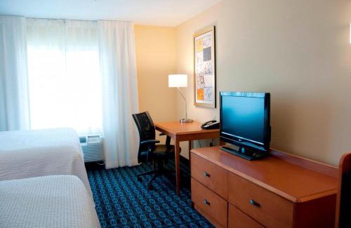 Ames Hotel | Fairfield Inn & Suites Ames