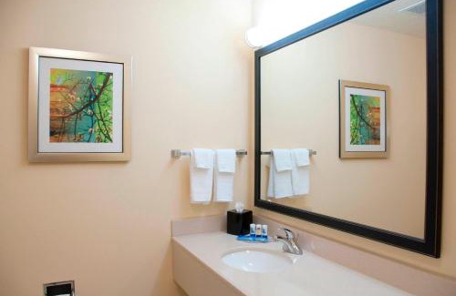 Ames Hotel | Fairfield Inn & Suites Ames