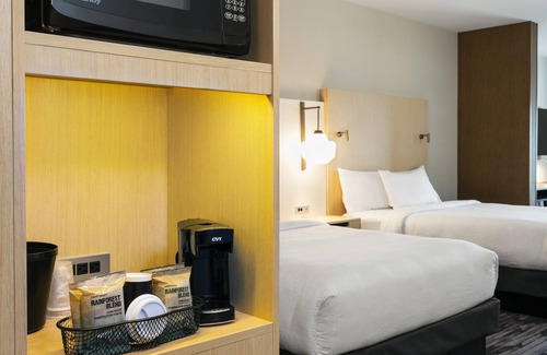 North Bay Hotel | Fairfield Inn & Suites by Marriott North Bay