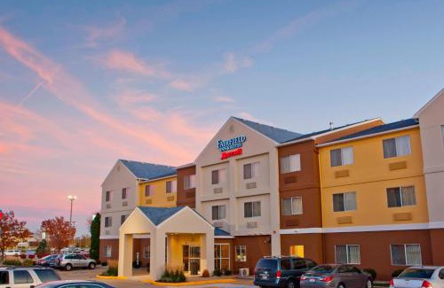 Champaign Hotel | Fairfield Inn & Suites by Marriott Champaign