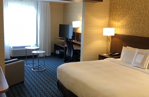 Decorah Hotel | Fairfield Inn & Suites by Marriott Decorah