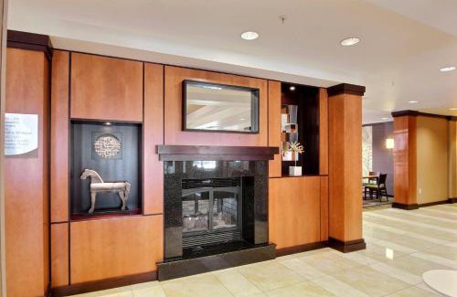 Oak Creek Hotel | Fairfield Inn & Suites by Marriott Milwaukee Airport