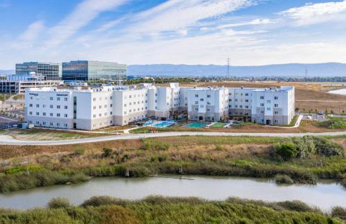 Alviso Hotel | Fairfield Inn & Suites by Marriott San Jose North/Silicon Valley