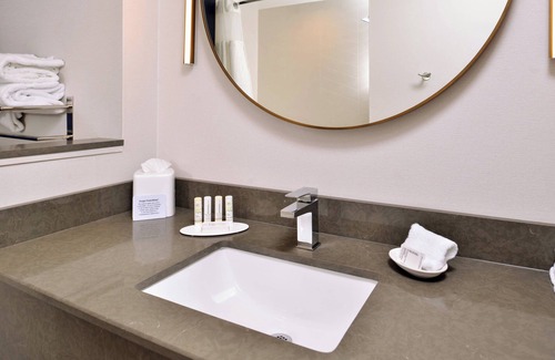 Canton Hotel | Fairfield Inn & Suites by Marriott Canton