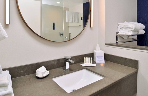 Canton Hotel | Fairfield Inn & Suites by Marriott Canton