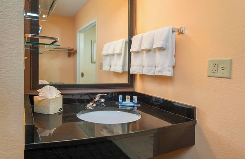 Ballenger Creek Hotel | Fairfield Inn & Suites by Marriott Frederick