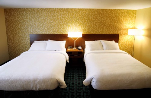Pittsburg Hotel | Fairfield Inn & Suites by Marriott London