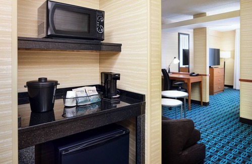 Plainville Hotel | Fairfield Inn & Suites by Marriott Plainville