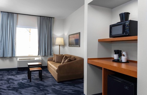 Downtown Wichita Hotel | Fairfield Inn & Suites by Marriott Wichita Downtown