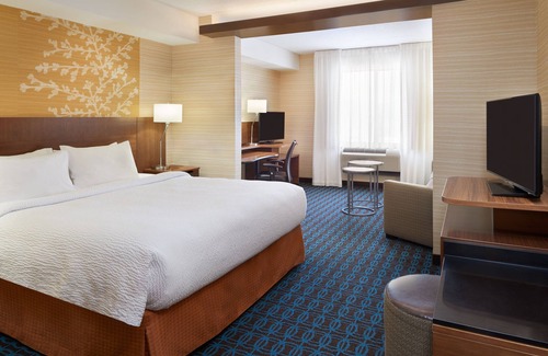 Barrie Hotel | Fairfield Inn & Suites by Marriott Barrie