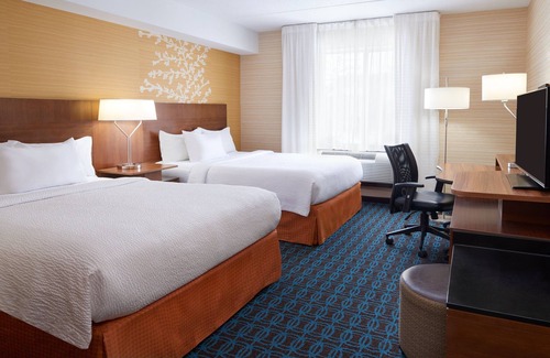 Barrie Hotel | Fairfield Inn & Suites by Marriott Barrie