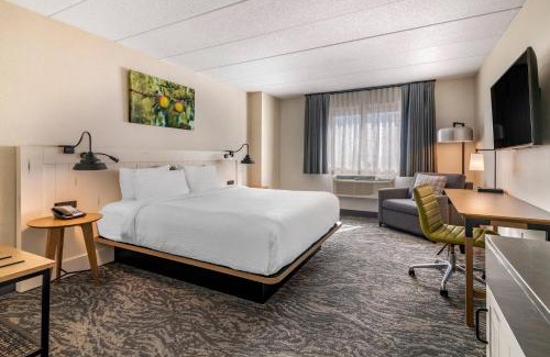 Warwick Hotel | Fairfield Inn & Suites by Marriott Providence Airport Warwick