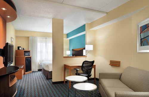 South Loop Hotel | Fairfield Inn & Suites by Marriott Minneapolis Bloomington/Mall of America