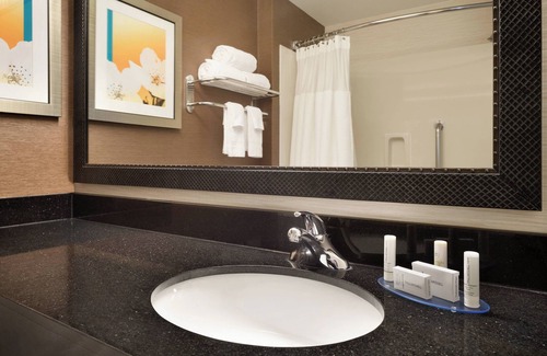 South Loop Hotel | Fairfield Inn & Suites by Marriott Minneapolis Bloomington/Mall of America
