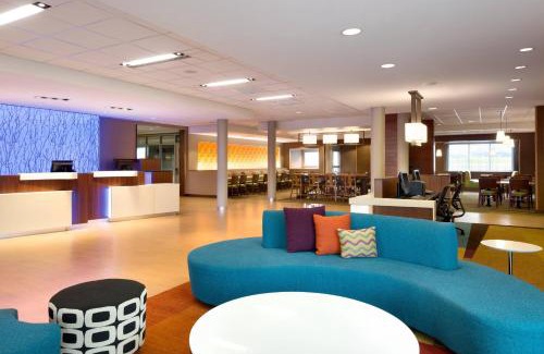 Witmer Hotel | Fairfield Inn & Suites by Marriott Lancaster East at The Outlets