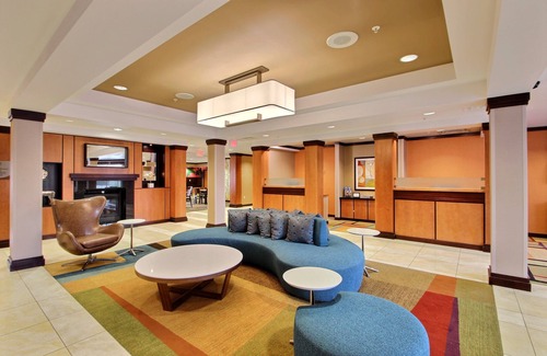 Oak Creek Hotel | Fairfield Inn & Suites by Marriott Milwaukee Airport