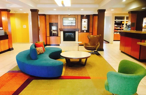 Sacramento Hotel | Fairfield Inn & Suites by Marriott Sacramento Airport Natomas