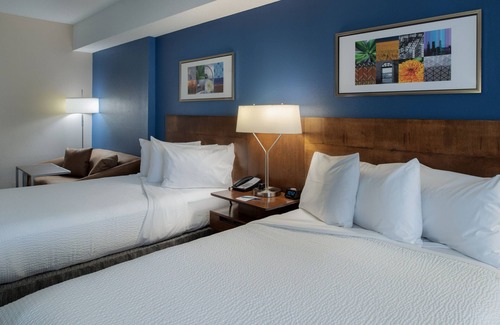Troy Hotel | Fairfield Inn & Suites Dayton Troy