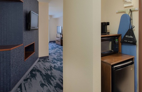 Troy Hotel | Fairfield Inn & Suites Dayton Troy