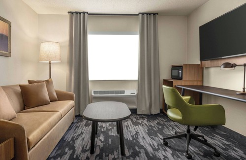 Findlay Hotel | Fairfield Inn & Suites Findlay