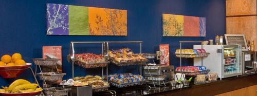 Bonanza Hotel | Fairfield Inn & Suites Laredo
