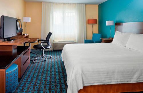Beaumont Residential Hotel | Fairfield Inn & Suites Lexington Keeneland Airport