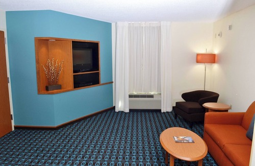 Effingham Hotel | Fairfield Inn & Suites Marriott Effingham