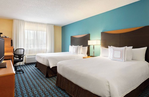 Maumee Hotel | Fairfield Inn & Suites Toledo Maumee
