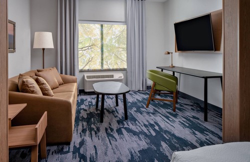 Lake Geneva Hotel | Fairfield Inn & Suites by Marriott Lake Geneva