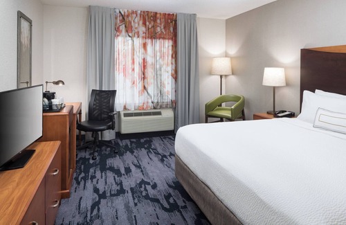 Overland Park Hotel | Fairfield Inn & Suites by Marriott Kansas City Overland Park