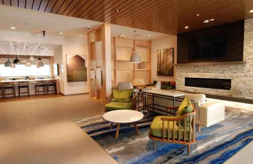 Winona Hotel | Fairfield Inn & Suites Winona