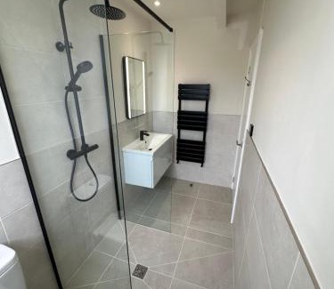 Montpellier House | Fairlight cottage