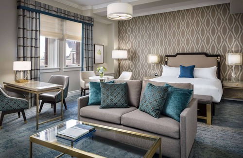 Inner Harbour Hotel | Fairmont Empress
