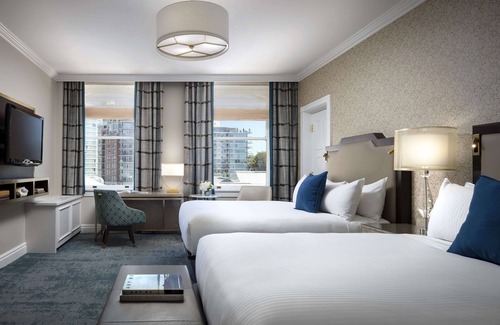 Inner Harbour Hotel | Fairmont Empress