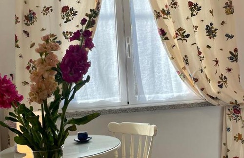 Outes House | Fairview